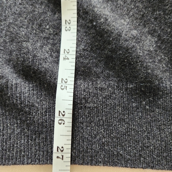 Jos. A. Bank 100% Cashmere V-Neck Popover Sweater Men’s Size Large Charcoal Gray - Picture 4 of 8